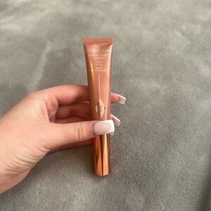 Charlotte Tilbury Glowgasm Beauty Light Wand - Radiant Peach